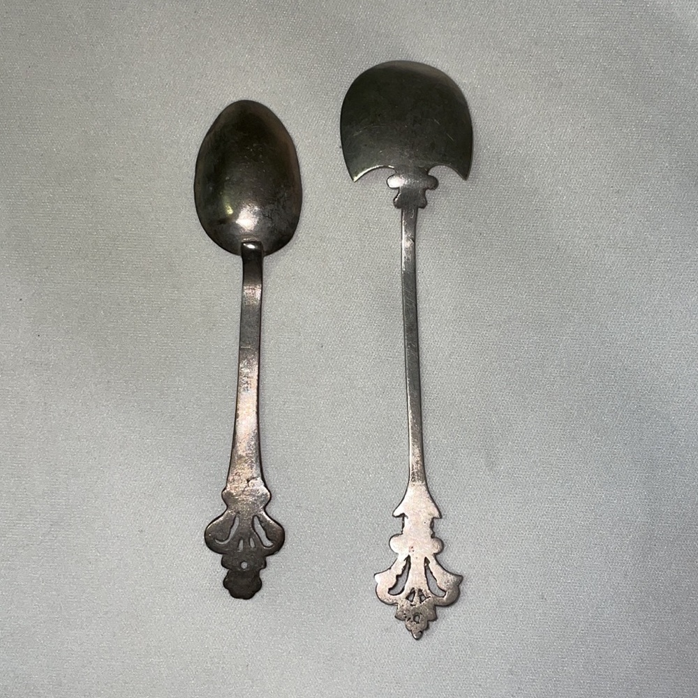 🥄 Vtg. Silver Sugar Spoons {Set of 2} - Picture 6 of 6